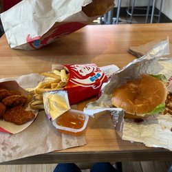 Wendy's - Spicy nuggets fries and ghost pepper chicken sandwhich
