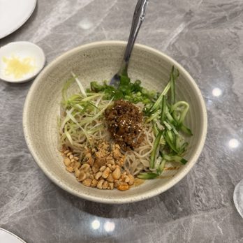 Yum Long - Dan Dan Noodles W/ Minced Pork - Chinese Near Me - Monterey Park, California Yum Long - Dan Dan Noodles W/ Minced Pork - Chinese Near Me - Monterey Park, California