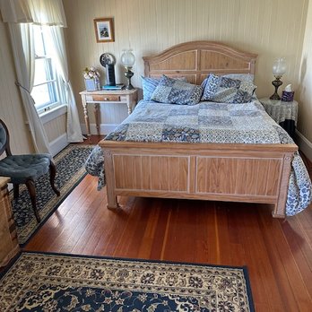 East Brother Light Station - The San Francisco Room - Bed & Breakfast Near Me - Richmond, California East Brother Light Station - The San Francisco Room - Bed & Breakfast Near Me - Richmond, California