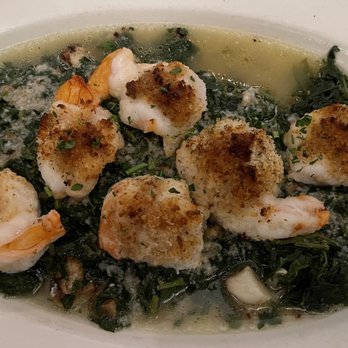 Mio Posto - Jumbo Shrimp on a bed of spinach with oil and garlic - Italian Near Me - Merrick, New York