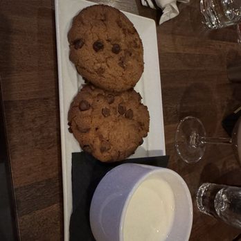 Bull Smith's Tavern - Milk and Cookies - Bars Near Me - Smithtown, New York