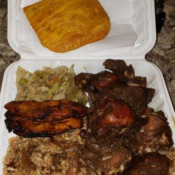 Sunday Dinner Everyday - Brown stew chicken with a Beef Patty - Chicken Wings Near Me - New Haven, Connecticut