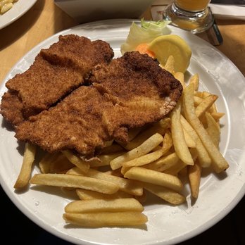 Funkstadl - Schnitzel - German Near Me - Munich, BY