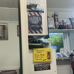Pelletier's Barber Shop - Joe's Place - Inside
