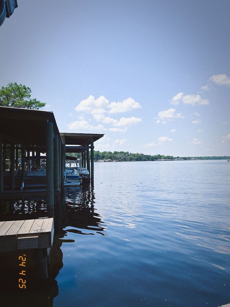 BOAT BAR Updated June 2024 1001 Front St, Welaka, Florida