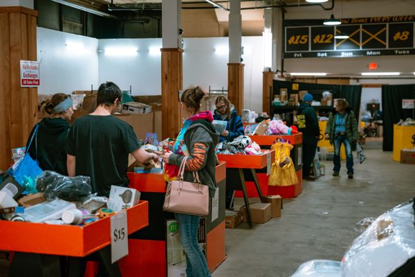 AMZING OUTLET LIQUIDATION & BIN STORE - Updated September 2025 - 203 N