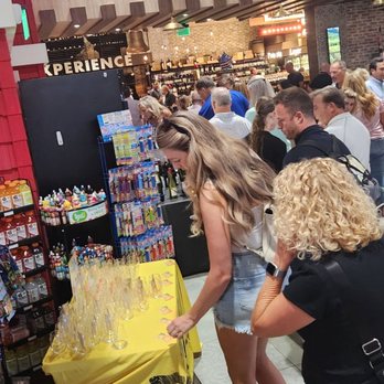 RAD Winery & Cidery - I got a free glass of theirs at Seed to Table on the 1st Thursdays of every month when there is free wine sampling! - Wineries Near Me - Estero, Florida