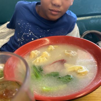 Wah Kung - Won ton min - Chinese Near Me - Honolulu, Hawaii