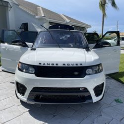 Luxetopia - Car shining after being washed.