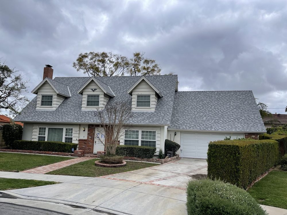 Slide of Tru Roofing