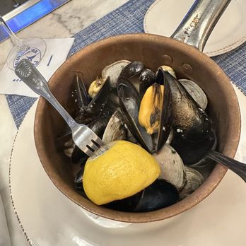 Bluewater Grill - Steamed shellfish - Seafood Near Me - Coronado, California