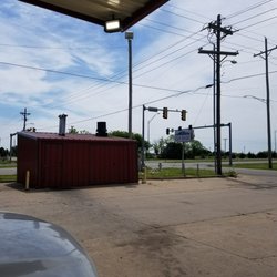 Camelback Corner Convience Store - Bbq shed