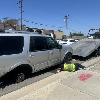 Hooked On Towing - My tire off while driving from the tire being put in incorrectly - Roadside Assistance Near Me - Ontario, California