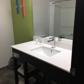Quality Inn - Hotels Near Me - Morgantown, West Virginia