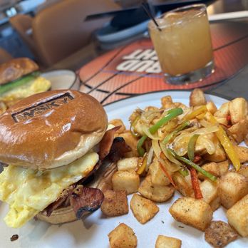 WSKY Stadium - Whiskey burger - Sports Bars Near Me - Las Vegas, Nevada WSKY Stadium - Whiskey burger - Sports Bars Near Me - Las Vegas, Nevada