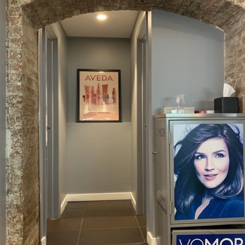 Scott J. Aveda Salon - Upper West Side - Salon is very comfortable and covid friendly - Hair Salons Near Me - New York, New York Scott J. Aveda Salon - Upper West Side - Salon is very comfortable and covid friendly - Hair Salons Near Me - New York, New York