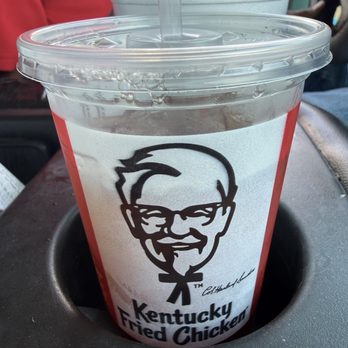 KFC - Ice Sweet Tea - Fast Food Near Me - Darlington, South Carolina KFC - Ice Sweet Tea - Fast Food Near Me - Darlington, South Carolina