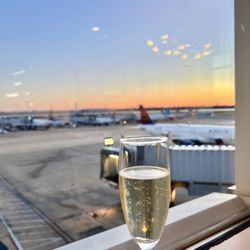 Delta Sky Club