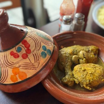Little Morocco Cafe - Chicken Tagine - Cafes Near Me - Sacramento, California Little Morocco Cafe - Chicken Tagine - Cafes Near Me - Sacramento, California