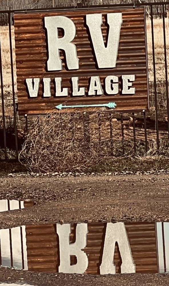 CLOVERLEAF RV VILLAGE Updated September 2024 15 Photos 3380 W