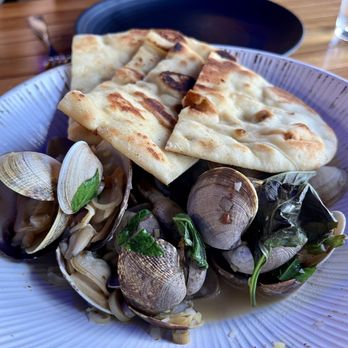 The Crouching Lion - Steamed clams - Beer Bar Near Me - Kaaawa, Hawaii The Crouching Lion - Steamed clams - Beer Bar Near Me - Kaaawa, Hawaii