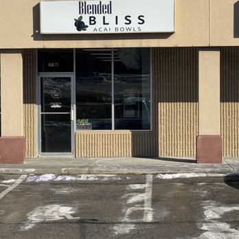 Blended Bliss - Outside - Acai Bowls Near Me - Oak Grove, Missouri