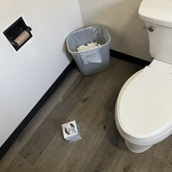 Gatlinburg View Lodge - Community lounge bathroom