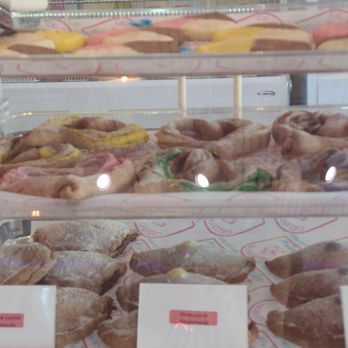 Cielito Rosa Bakery & Cafe - Empandas - Bakeries Near Me - Mesa, Arizona