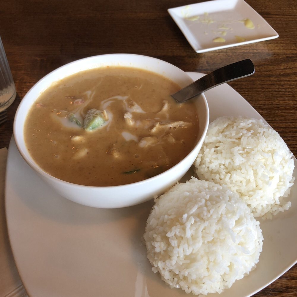 90 Degrees Bangkok Cafe and Bar - Lunch panang curry $10.95 - Thai Near Me - Bothell, Washington 90 Degrees Bangkok Cafe and Bar - Lunch panang curry $10.95 - Thai Near Me - Bothell, Washington