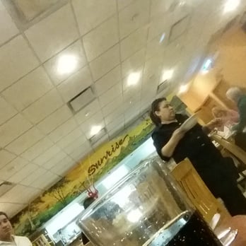Sunrise Grill - Delicious food! Need to severely update the decor for the quality of the food! - American Near Me - Des Plaines, Illinois