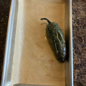 Billy Roys Burger - Complimentary green pepper on the side - Burgers Near Me - Fremont, California