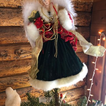 Glen Isle Resort - Cool angel on the top of the tree. - Hotels Near Me - Bailey, Colorado