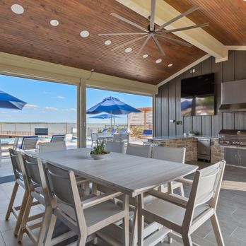 Beacon Hill at Cedar Creek Lake - Open-air Kitchen - Property Management Near Me - Kemp, Texas Beacon Hill at Cedar Creek Lake - Open-air Kitchen - Property Management Near Me - Kemp, Texas