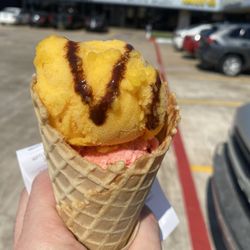 Delicias Sweet - Mango and mamey cone with chocolate drizzle!