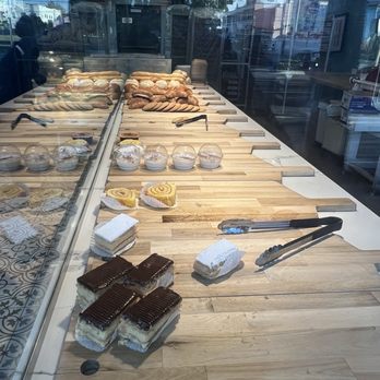 Party Cake Bakery - Yummy pastries - Bakeries Near Me - Miami, Florida Party Cake Bakery - Yummy pastries - Bakeries Near Me - Miami, Florida