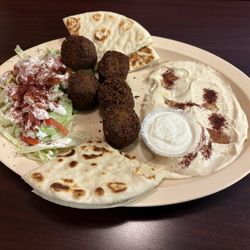 Aban Kitchen - Falafel Entree