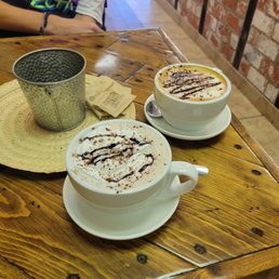 Hot chocolate Cafe Latte Hot chocolate Cafe Latte