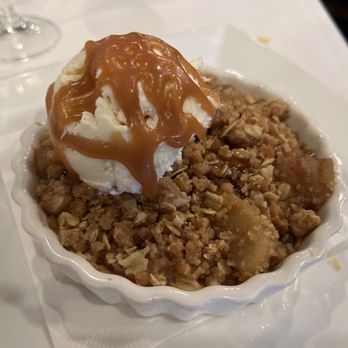 LIA'S - Apple crumble - Italian Near Me - Chevy Chase, Maryland LIA'S - Apple crumble - Italian Near Me - Chevy Chase, Maryland