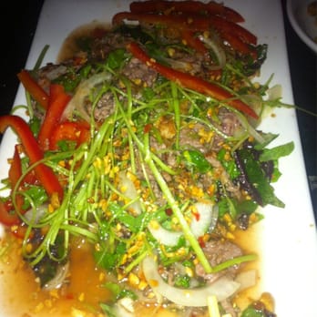 Cutie Lounge - Filet mignon salad - Lounges Near Me - Westminster, California