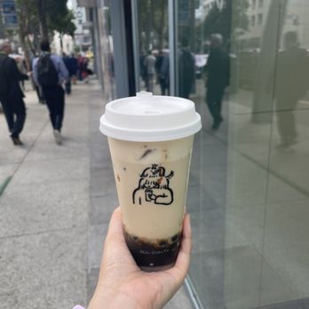 Heytea - black tea latte w/ brown sugar bobo - Bubble Tea Near Me - San Francisco, California