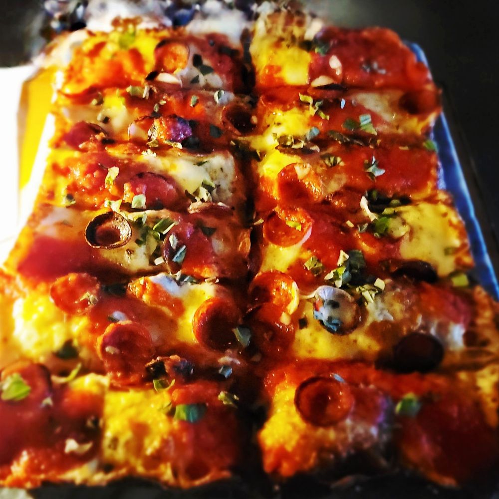 Hustlers Tavern - Hustlers Tavern Spicy Calabrian Pepper Pizza - Cocktail Bars Near Me - Lewiston, New York Hustlers Tavern - Hustlers Tavern Spicy Calabrian Pepper Pizza - Cocktail Bars Near Me - Lewiston, New York