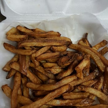Wings N Things Va - Wings are good, but look at these burnt fries. - Chicken Wings Near Me - Norfolk, Virginia Wings N Things Va - Wings are good, but look at these burnt fries. - Chicken Wings Near Me - Norfolk, Virginia