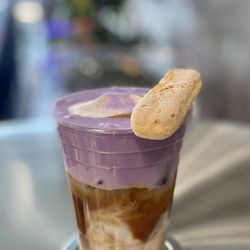Cafe Upper - Taro Einspanner.