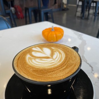 Mountaineer Roasting - Caramel Latte - Coffee Roasteries Near Me - Morgantown, West Virginia