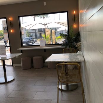 Coffea - Looks bare but grab your coffee and drinks to go.  Iced vanilla latte is yummy! - Coffee & Tea Near Me - Toluca Lake, California