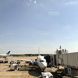 George Bush Intercontinental Airport - Terminal E - United Airlines