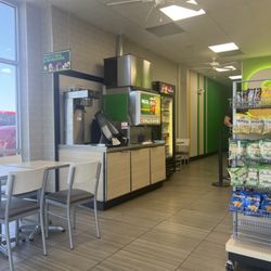 Subway - Clean and inviting!!!