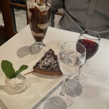 Benjamin Steakhouse - Steakhouses Near Me - White Plains, New York