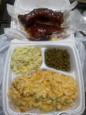 Magilla's Grill and Lounge by null