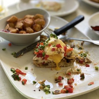 Another Broken Egg Cafe - Crab Cake Benedict - Breakfast & Brunch Near Me - Winter Park, Florida